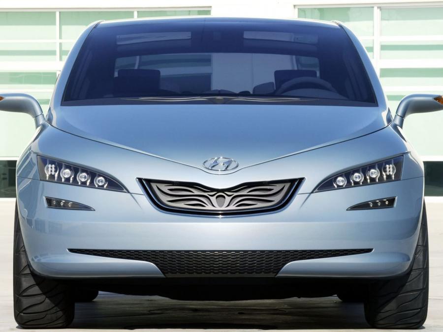  Hyundai Portico Concept 2005 года  (фото 19 из 23)